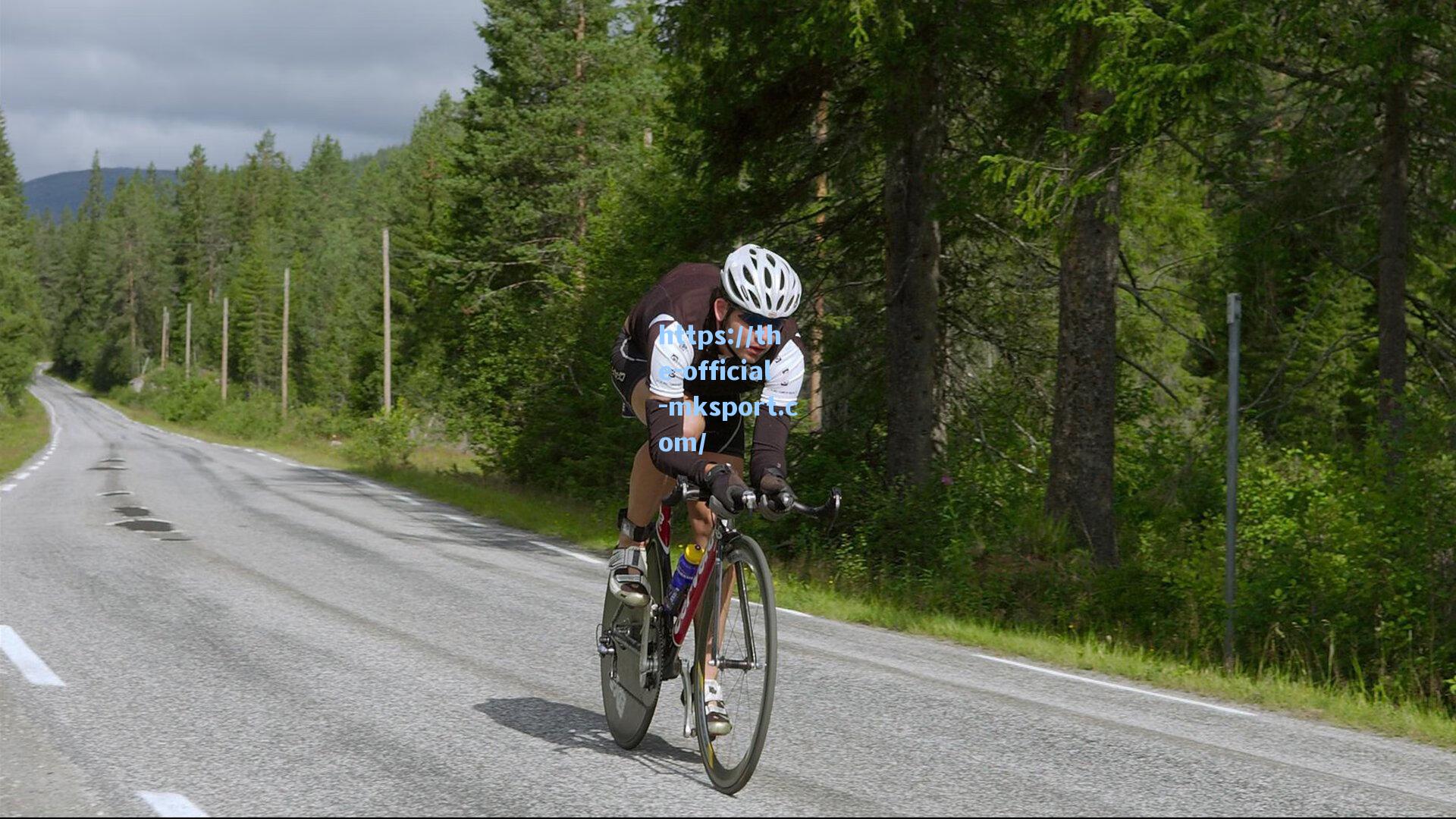 克利夫兰新王登基，莫布利传承波什与浓眉的现代内线衣钵